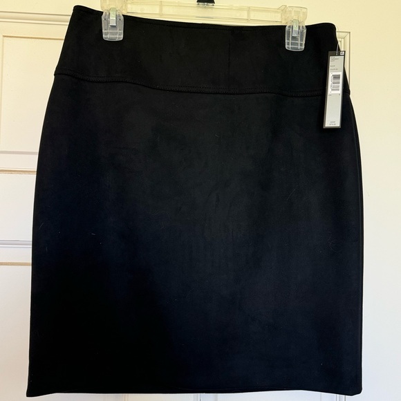 Black pencil skirt NWT - Picture 1 of 5